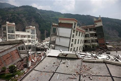 夢見地震|解夢大全》夢到自己死亡、夢見過世親人、遇到地震，有什麼含意…